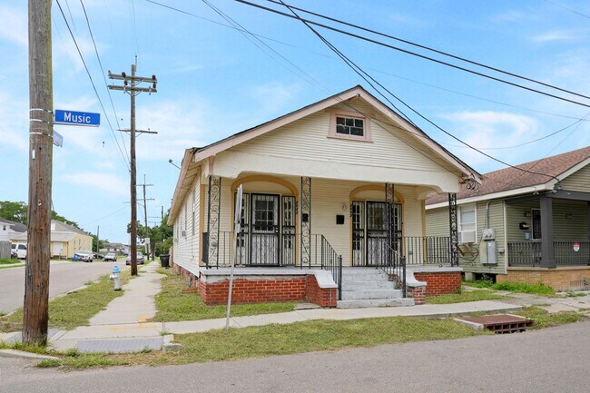 Building Photo - 2 Bedroom St Roch (accepts vouchers)