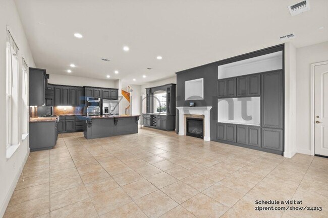 Building Photo - 9208 Hallmark Pl