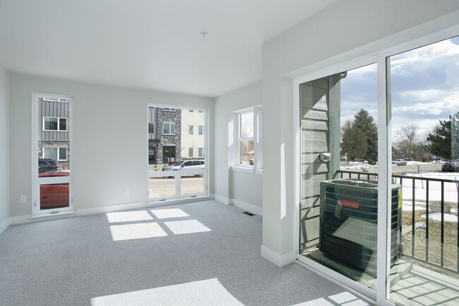 Building Photo - 11518 W 16th Ave