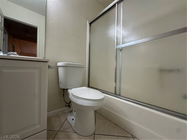 Building Photo - 541 Chandler St