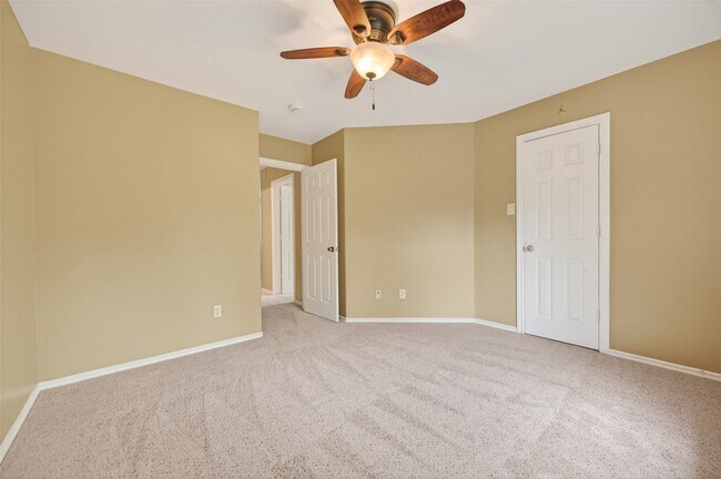 Building Photo - 54 Blue Creek Pl
