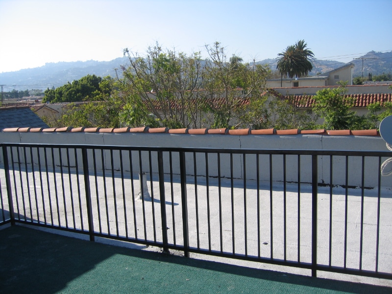 Building Photo - 366 N Curson Ave