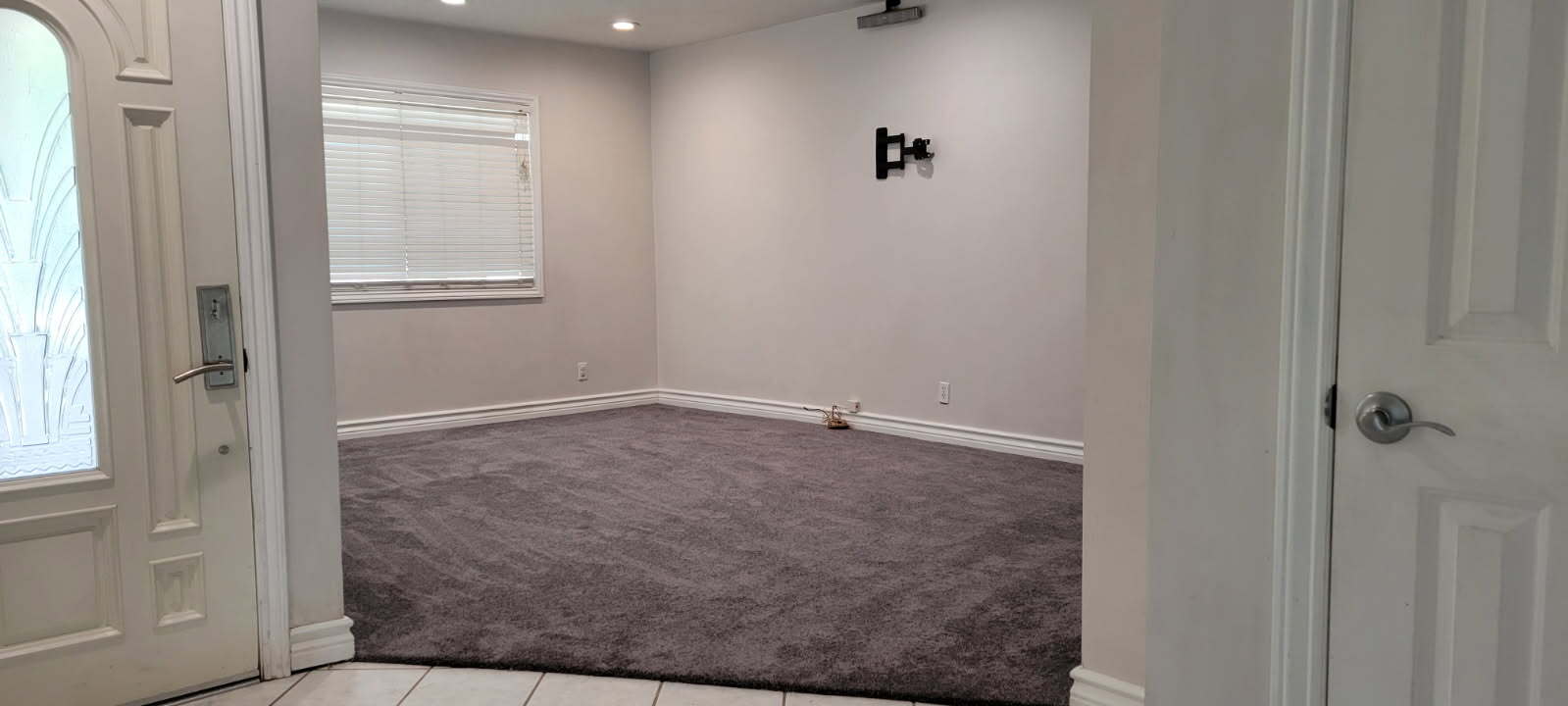 Living Room New carept - 6851 Wilbur Ave