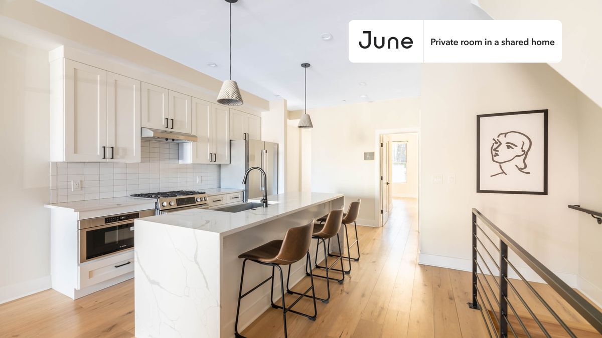 Building Photo - Room in Shared 3 bed/2.5 bath home in Columbia Heights