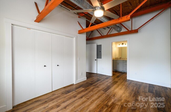 Building Photo - 1001 West Ave NW