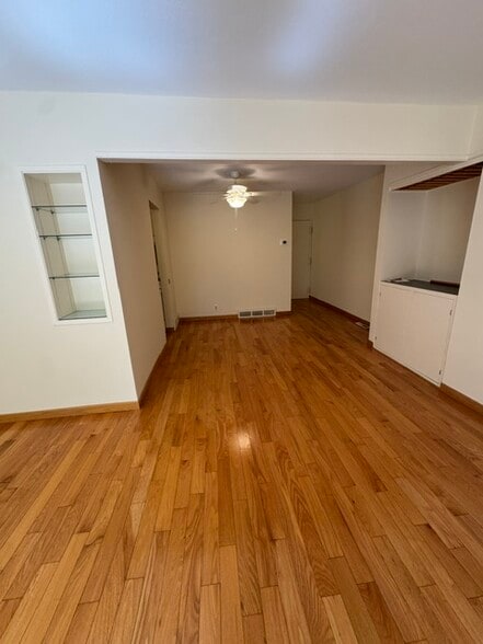 Building Photo - 51 Olcott Way