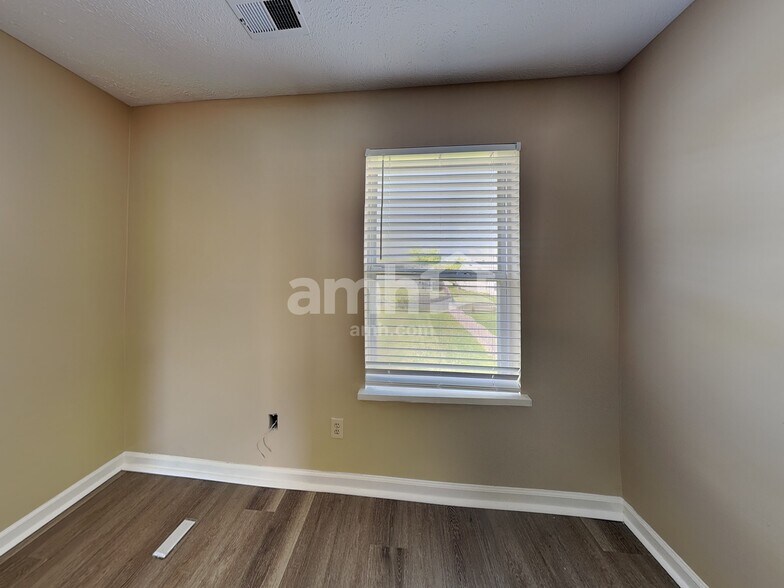 Building Photo - 2454 Wigeon Ct