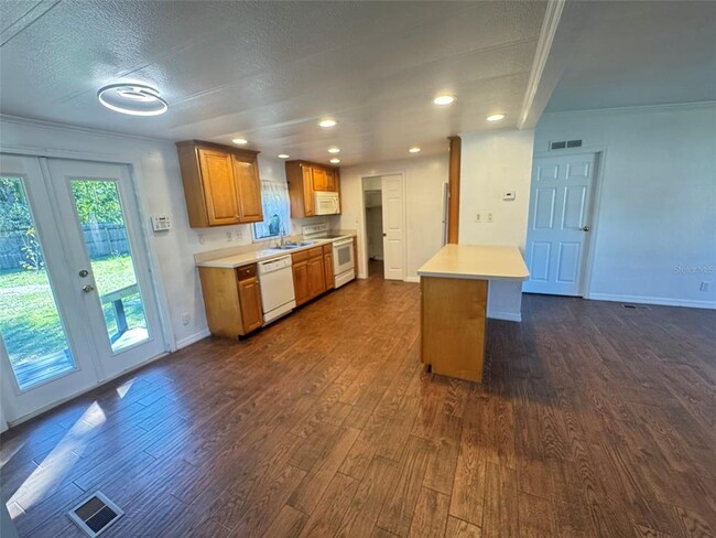 Building Photo - 177 W Wilbur Ave