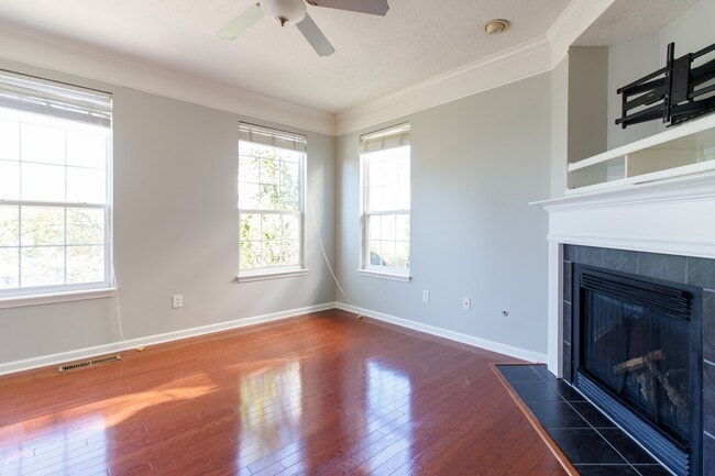 Building Photo - 1006 Cavendish Dr