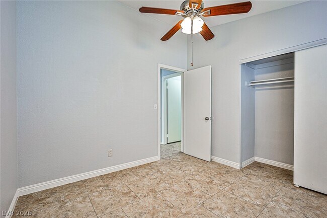 Building Photo - 3432 Meridale Dr