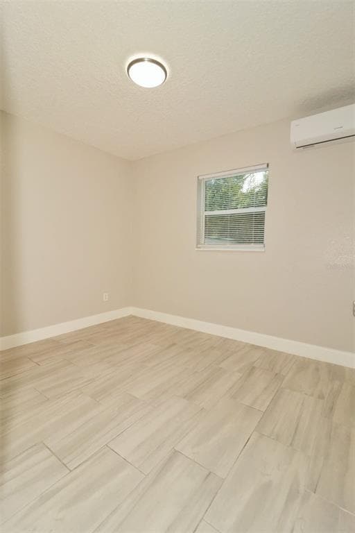 Building Photo - 611 Durango Way