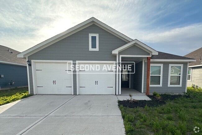 Building Photo - 1325 Woodwinds Dr