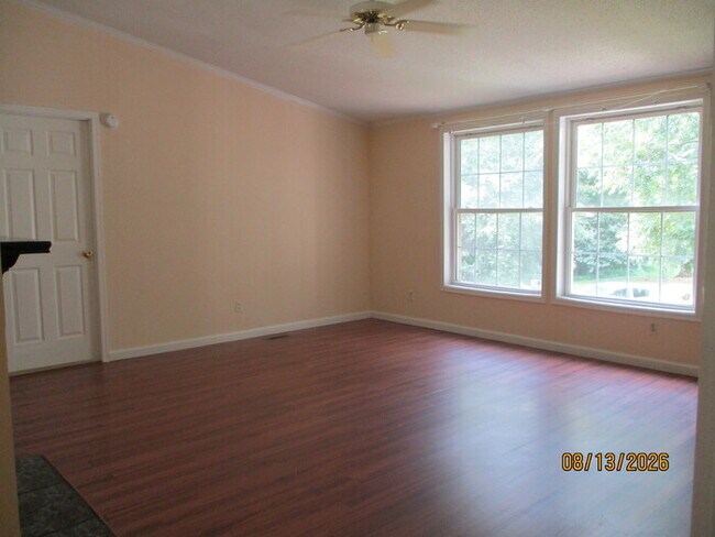 Building Photo - 5300 Almeda Pl NW