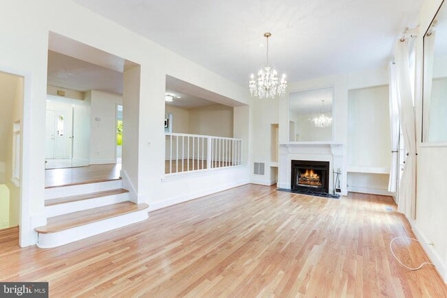 Building Photo - 8509 Jeffersonian Ct