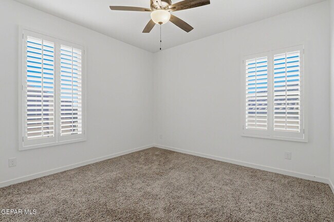 Building Photo - 4512 Mark Avizo