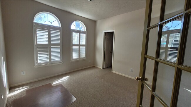 Building Photo - 17906 Castle Heath Ln