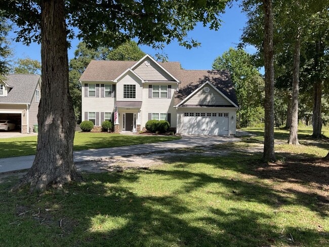 Building Photo - 4 Bedroom 2.5 Bathroom located in Old Mill...