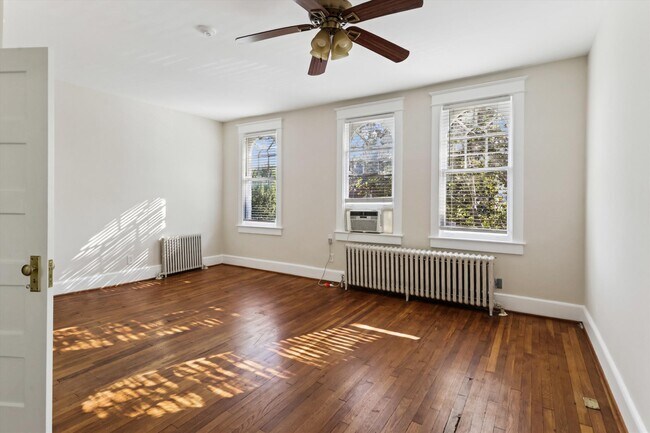 Building Photo - 4618 15th St NW