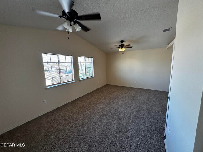 Building Photo - 14140 Meteor Rock Pl