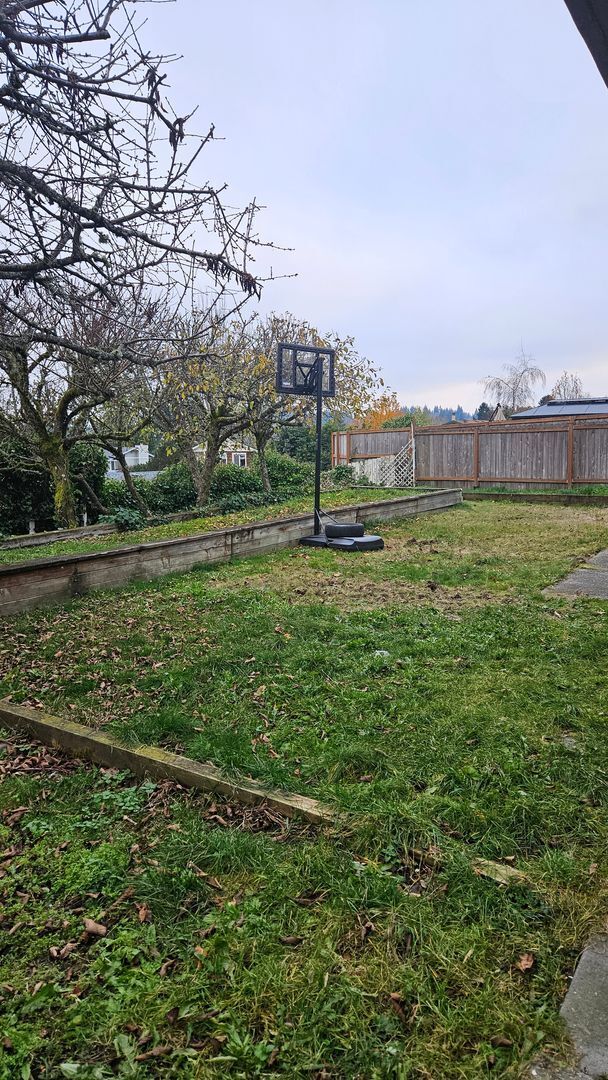 Building Photo - N Tacoma 3bdr 2.5 bath home w/ VIEW of Mt Rainer