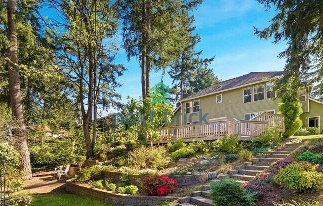 Building Photo - Beautiful 4-Bedroom Home with Spacious Yard in a Quiet Cul-de-Sac