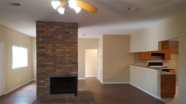 Building Photo - 18206 Brooknoll Dr