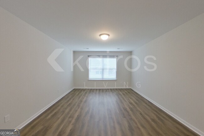 Building Photo - 12 Carrollton Dr