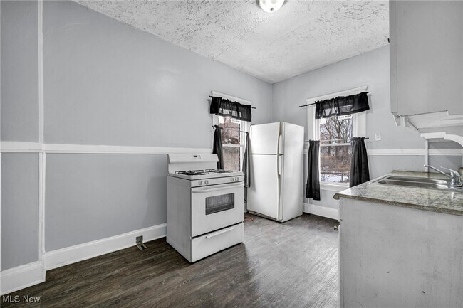 Building Photo - 1030 Wheelock Rd