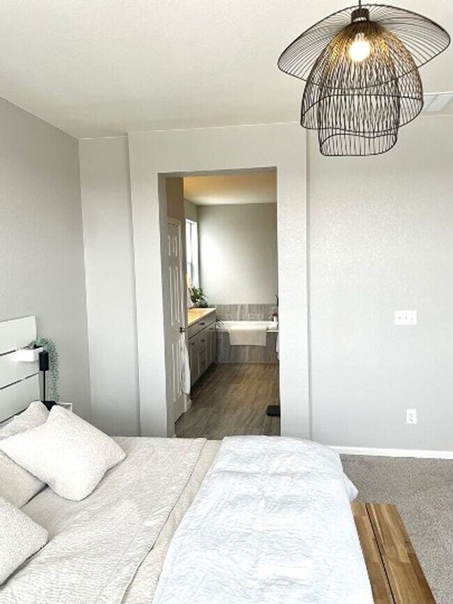 Building Photo - Stunning Ranch Style home for rent in Sout...