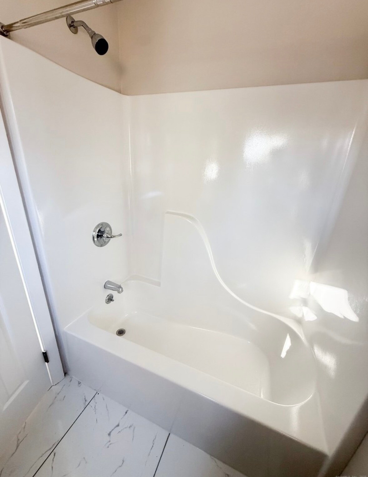 Building Photo - 31 Florence St