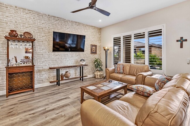 Building Photo - 30737 S Osprey Dr