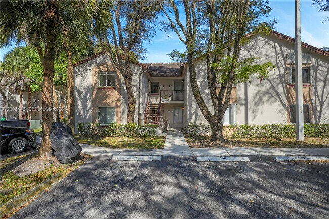 Building Photo - 9503 SW 140th Ct