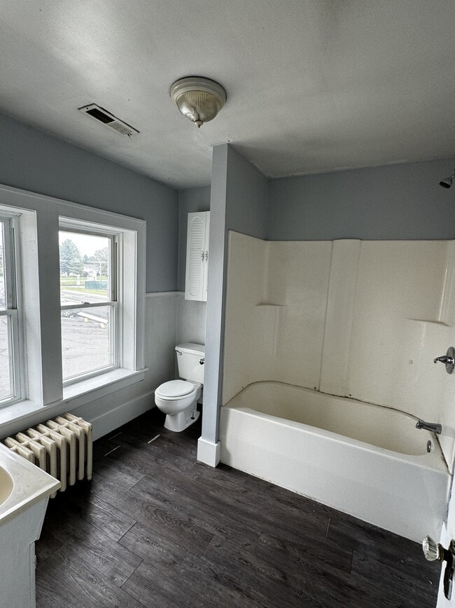 Building Photo - 439 Eagle School Rd