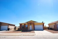 Building Photo - 14344 Venecia Dr
