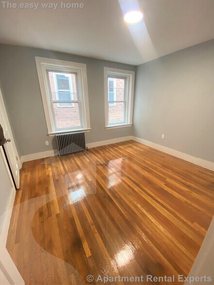 Building Photo - 449 Somerville Ave