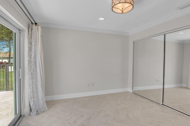 Building Photo - 8631 Steeplechase Dr