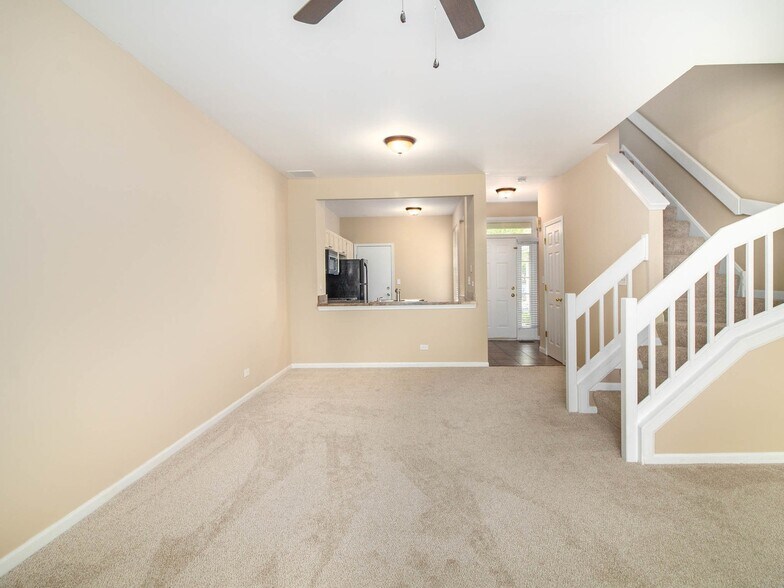 Building Photo - 3023 Anton Dr