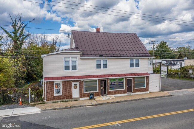 Building Photo - 8414 W Main St