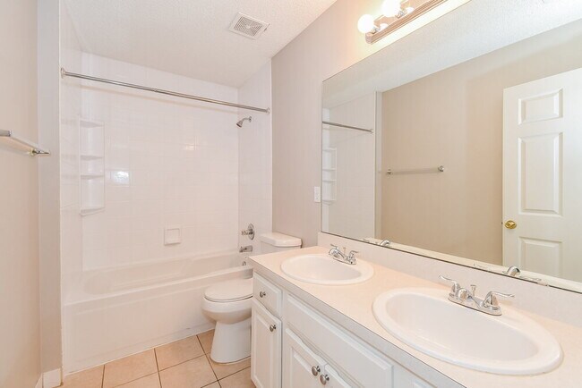 Building Photo - 481 Portobello Dr