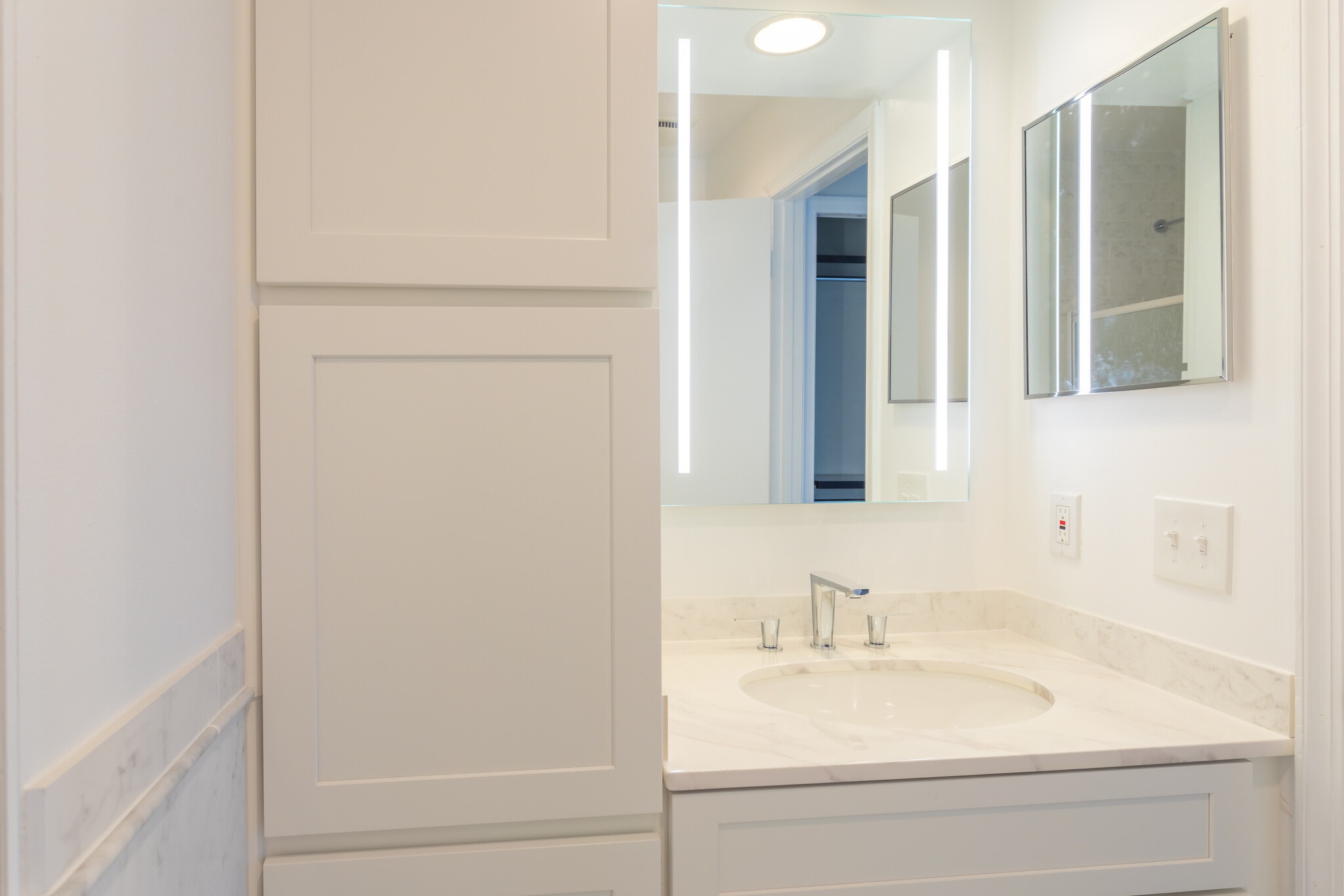 Master Bath - 2919 S Woodstock St