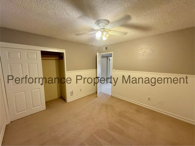 Building Photo - Stunning 3 Bed/2 Bath SW Bakersfield Home w/ RBP & $0 Deposit Option