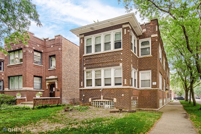 Building Photo - 350 E 74th St