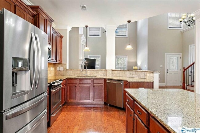 Building Photo - 107 Golden Rod Ln