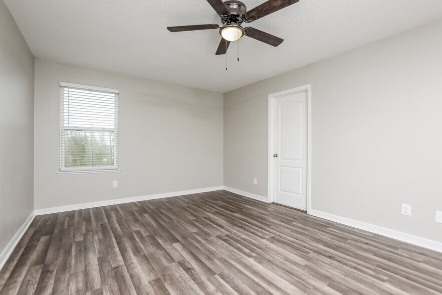 Building Photo - 123 Prairie Falcon Dr