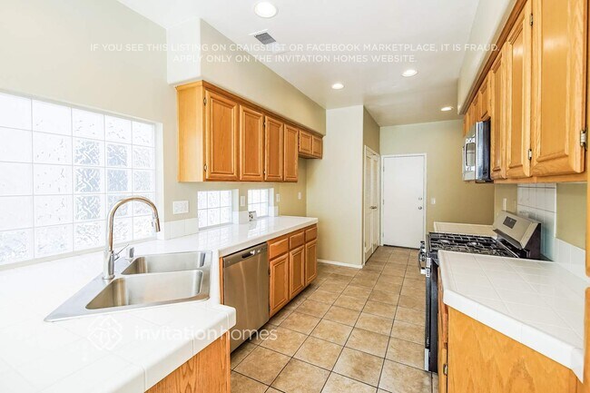 Building Photo - 1232 Date Palm Dr