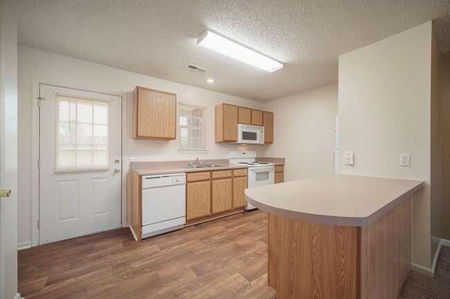 Building Photo - 17960 Arrowhead Drive