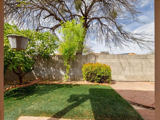 Building Photo - VAIL SCHOOL DISTRICT!!! CORNER LOT NEAR PU...