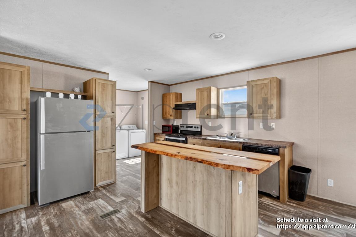 Building Photo - 4715 FM476