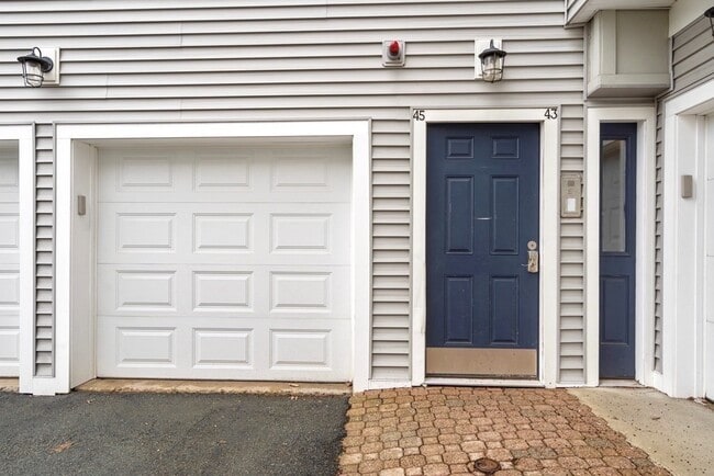 Building Photo - 43 N Mead St