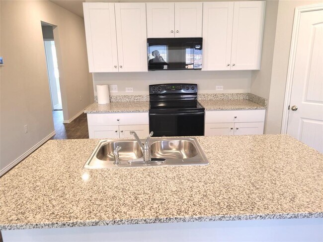 Building Photo - 6012 Brocade Dr